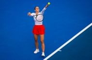 Kostyuk serves in the Qatar Total Energies Open - Source: Getty